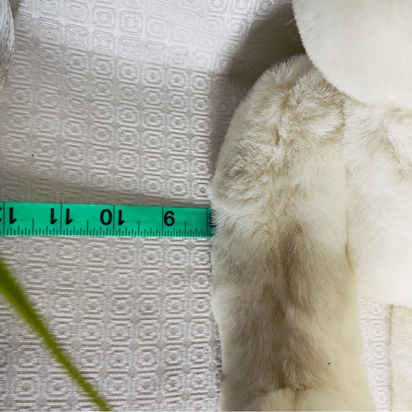 Vermont Teddy Bear White With rotatable Jointed Limbs, Head And Blue Eyes - Picture 8 of 12